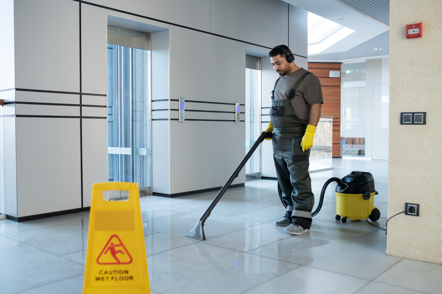 Cleaning & Facility Services